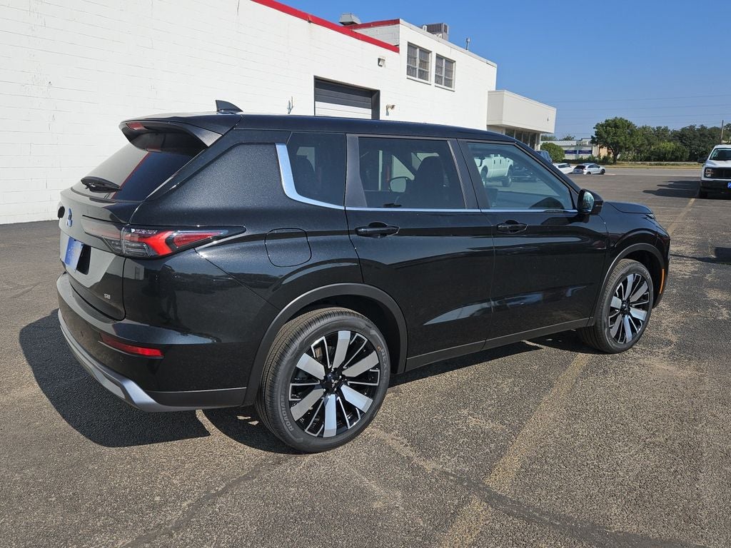 2025 Mitsubishi Outlander SE