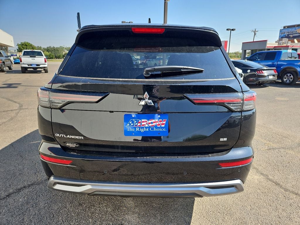 2025 Mitsubishi Outlander SE