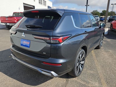 2025 Mitsubishi Outlander SE