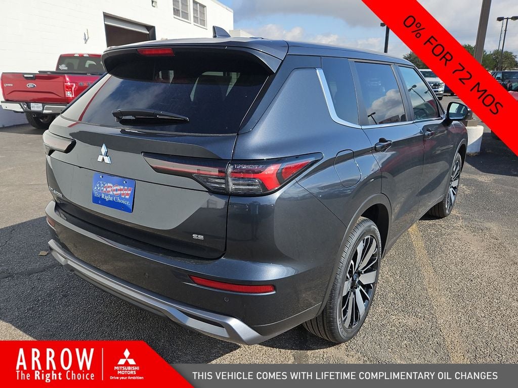 2025 Mitsubishi Outlander SE