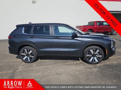 2025 Mitsubishi Outlander SE