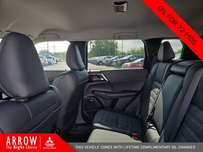 2025 Mitsubishi Outlander SE