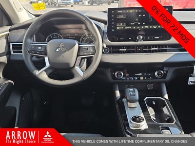 2025 Mitsubishi Outlander SE