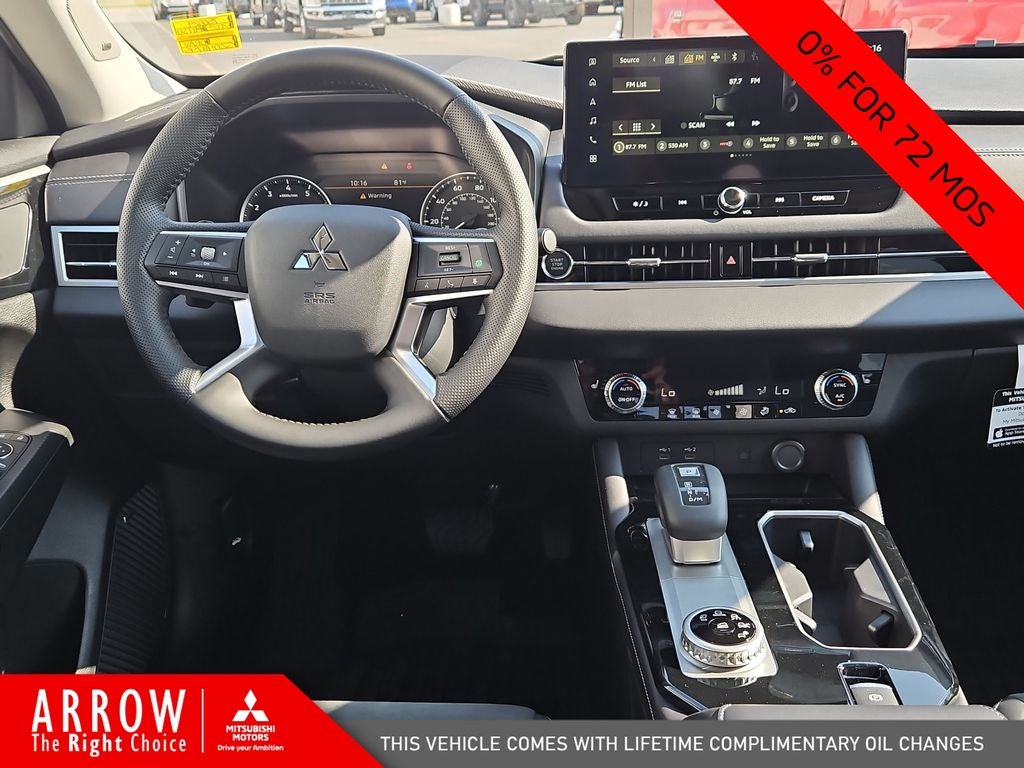 2025 Mitsubishi Outlander SE