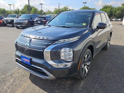 2025 Mitsubishi Outlander SE