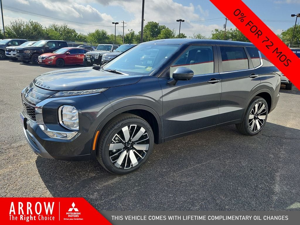 2025 Mitsubishi Outlander SE