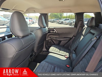 2026 Mitsubishi Outlander SE