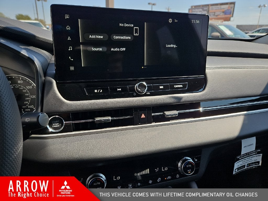 2026 Mitsubishi Outlander SE
