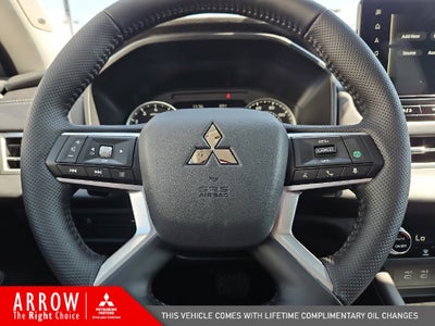 2026 Mitsubishi Outlander SE