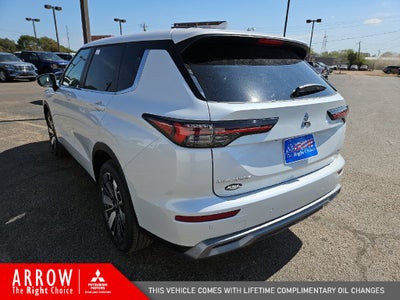 2026 Mitsubishi Outlander SE