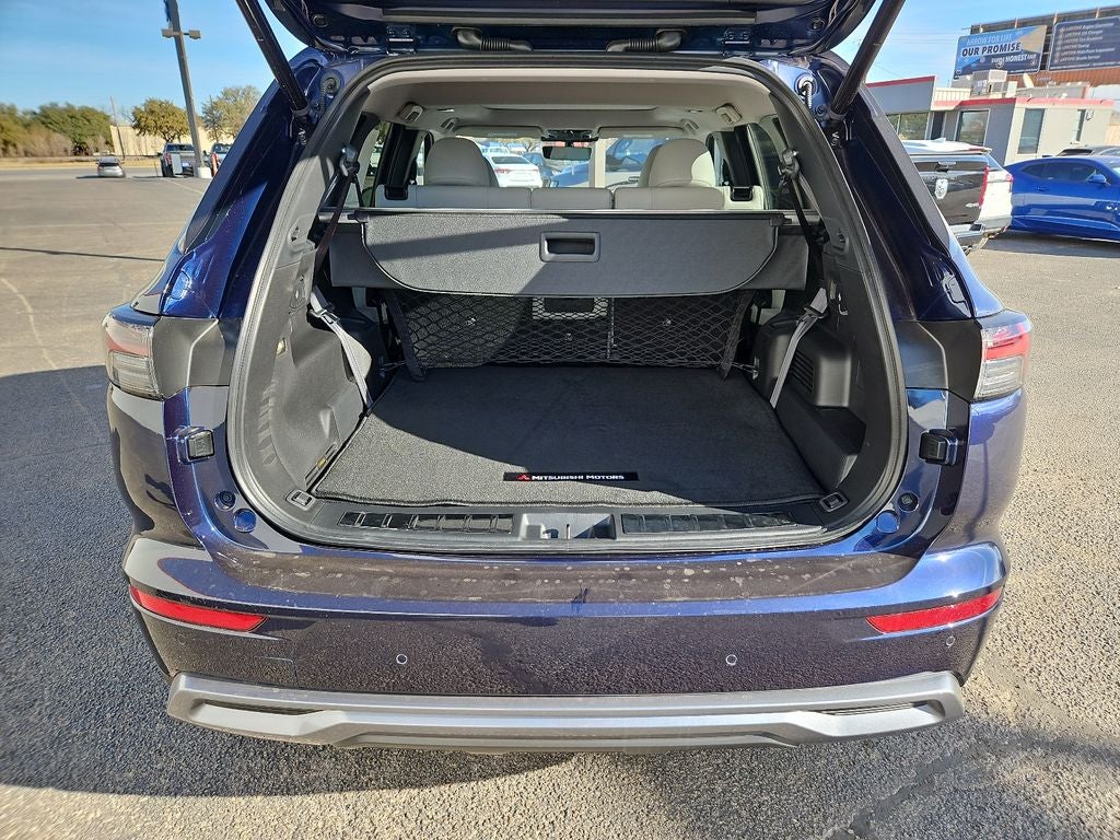 2026 Mitsubishi Outlander SE