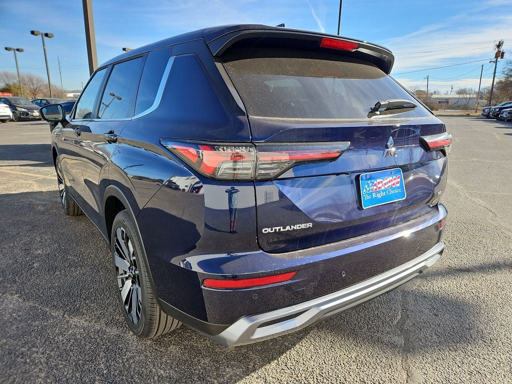 2026 Mitsubishi Outlander SE