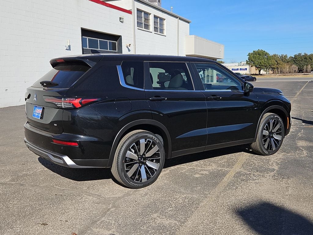 2026 Mitsubishi Outlander SE