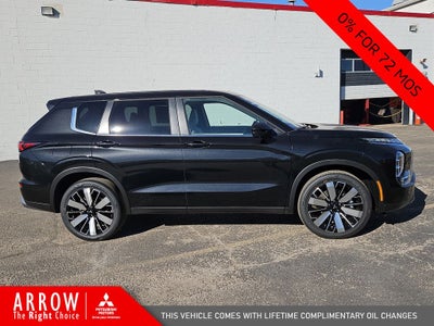 2026 Mitsubishi Outlander SE