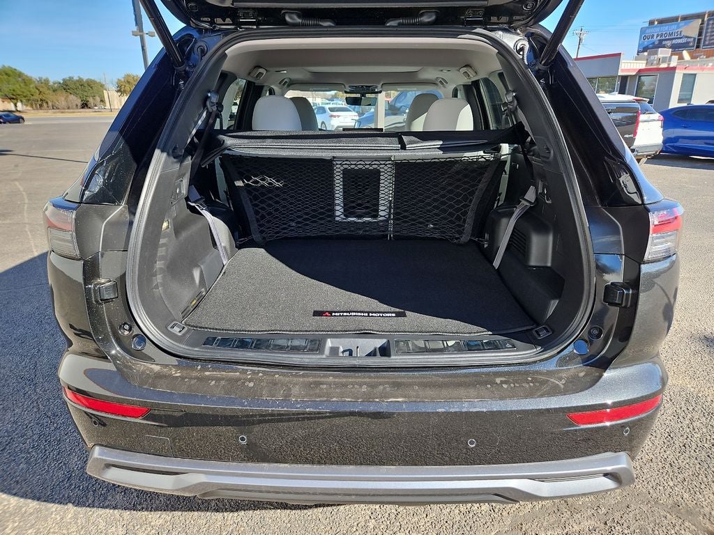 2026 Mitsubishi Outlander SE