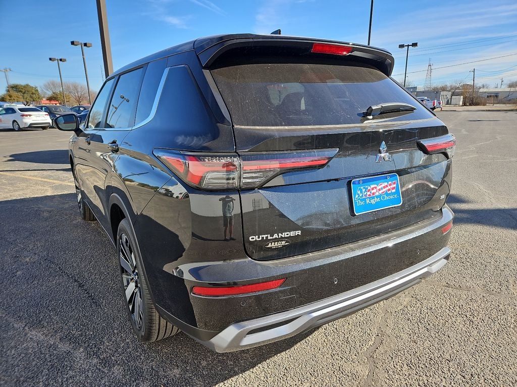 2026 Mitsubishi Outlander SE