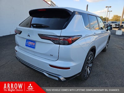 2026 Mitsubishi Outlander SE