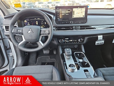 2026 Mitsubishi Outlander SE