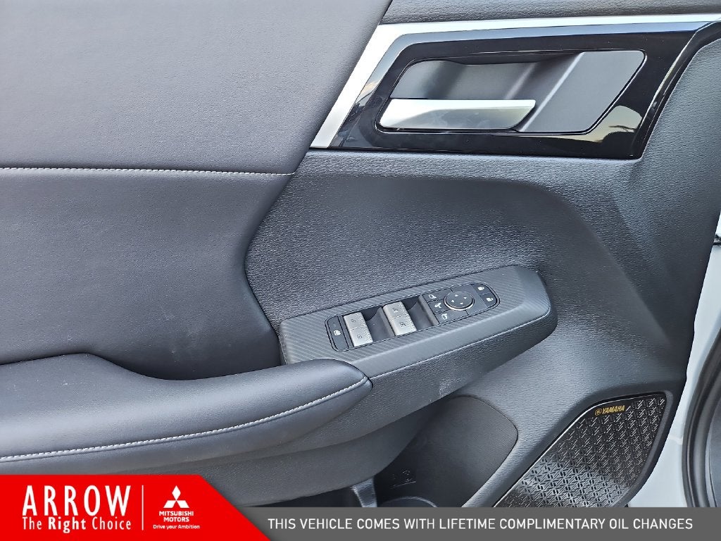2026 Mitsubishi Outlander SE