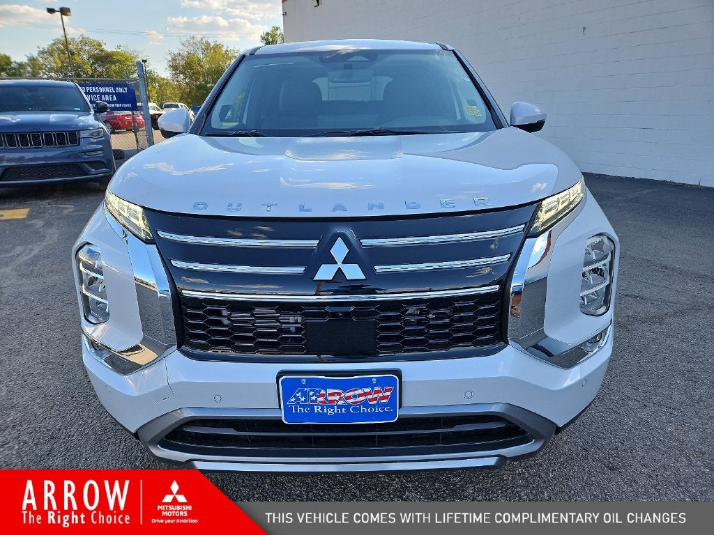 2026 Mitsubishi Outlander SE