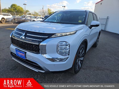 2026 Mitsubishi Outlander SE