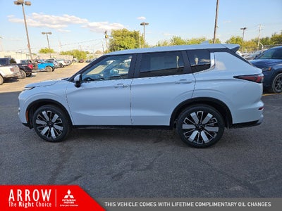 2026 Mitsubishi Outlander SE
