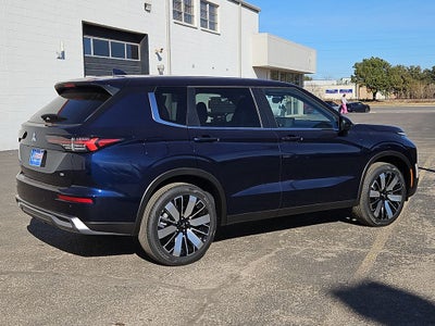 2026 Mitsubishi Outlander SE