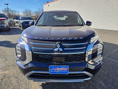 2026 Mitsubishi Outlander SE