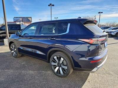 2026 Mitsubishi Outlander SE