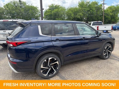 2022 Mitsubishi Outlander SE