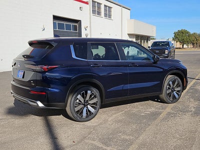 2026 Mitsubishi Outlander SE