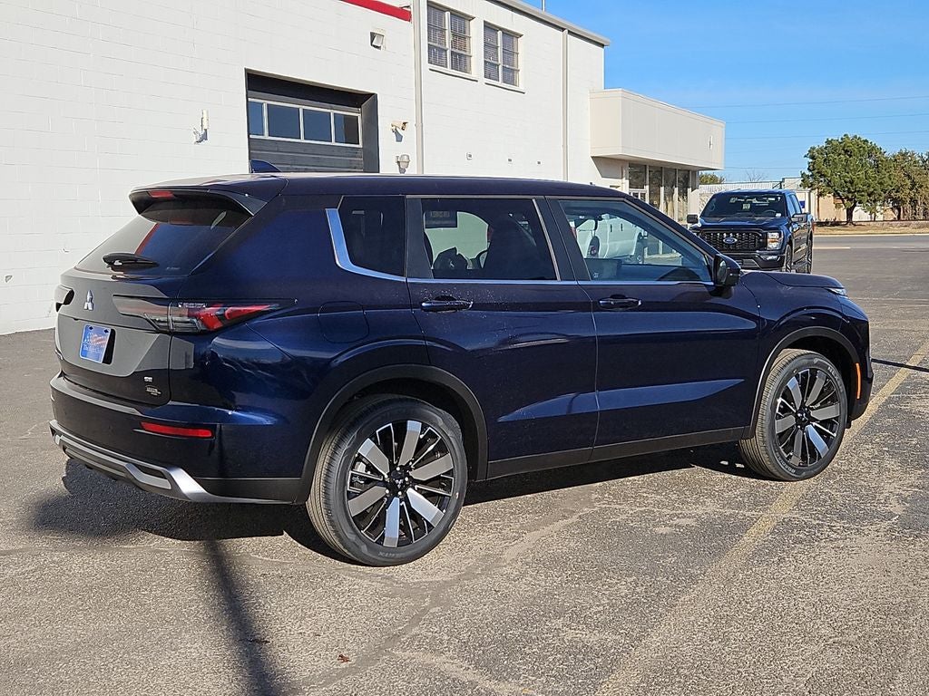 2026 Mitsubishi Outlander SE