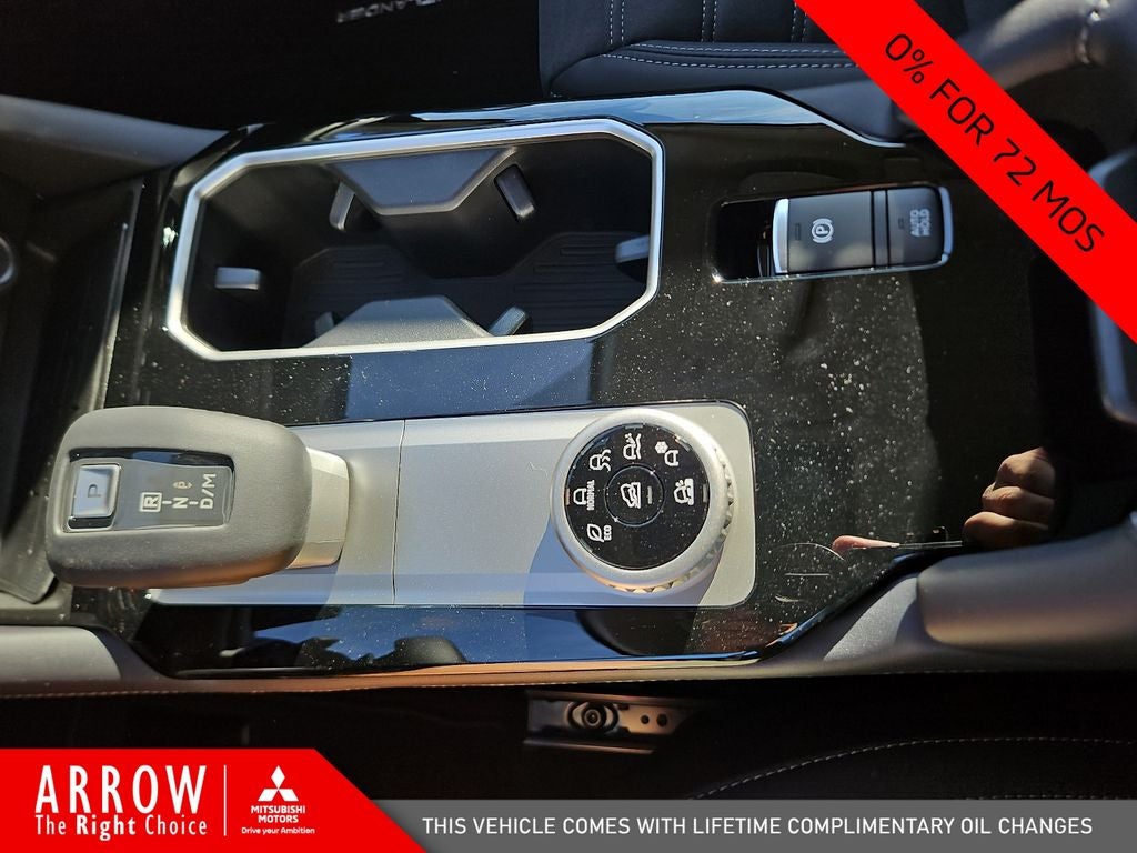 2026 Mitsubishi Outlander SE