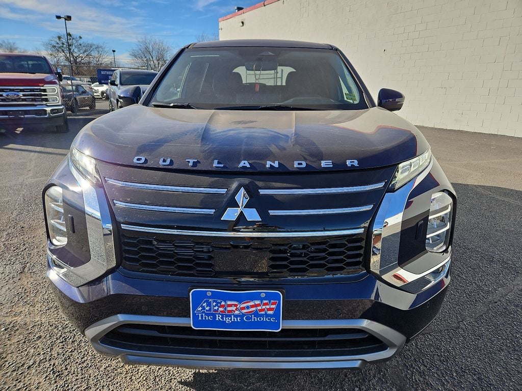 2026 Mitsubishi Outlander SE