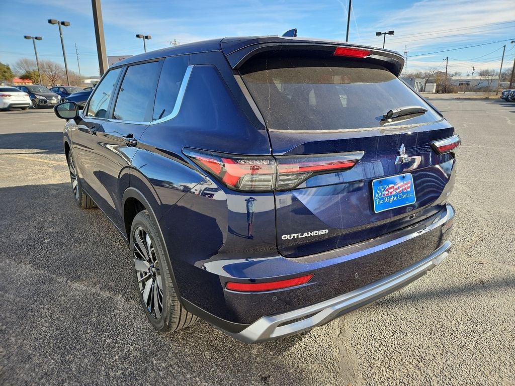 2026 Mitsubishi Outlander SE