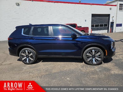 2026 Mitsubishi Outlander SE
