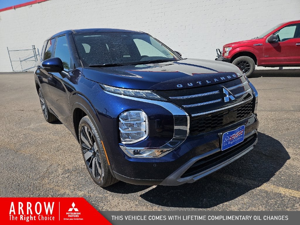 2026 Mitsubishi Outlander SE