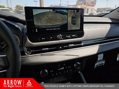 2026 Mitsubishi Outlander SE