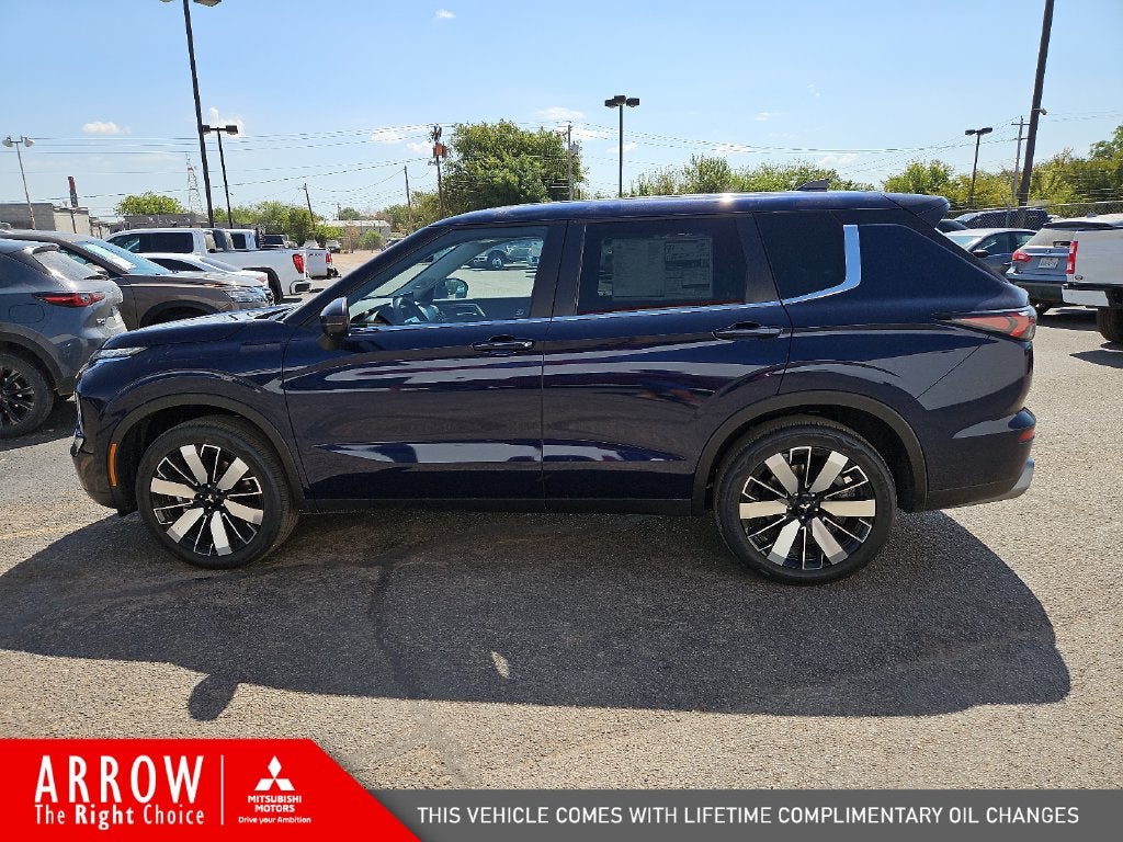 2026 Mitsubishi Outlander SE