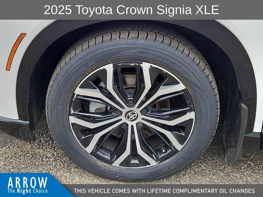 2025 Toyota Crown Signia XLE