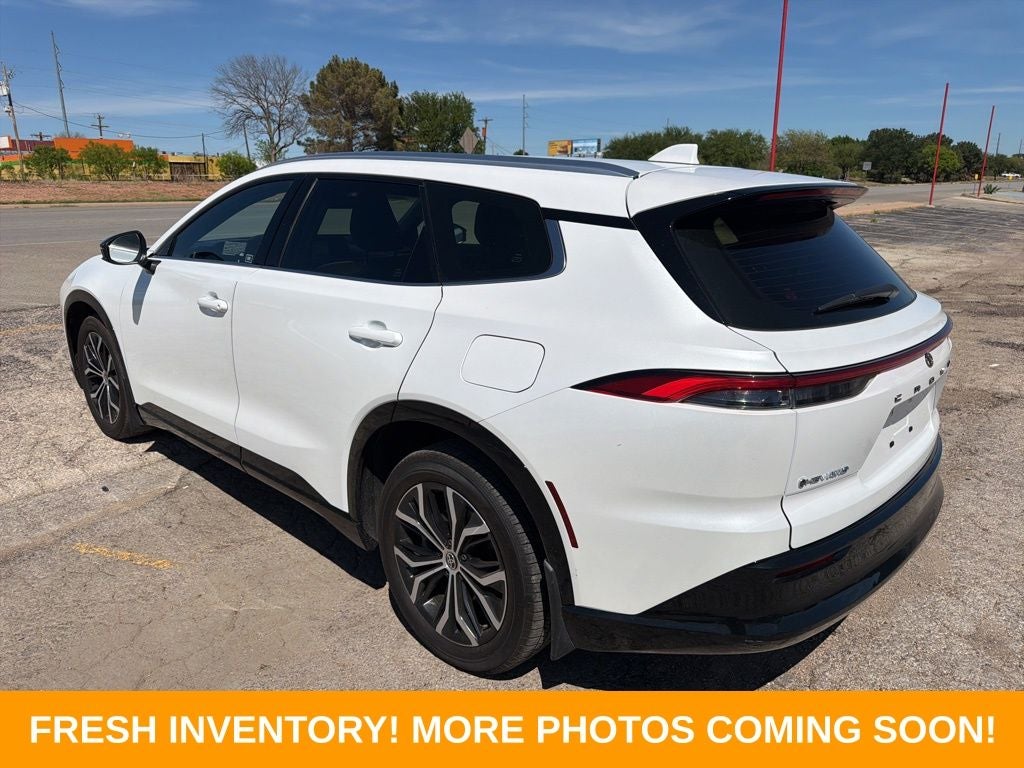 2025 Toyota Crown Signia XLE