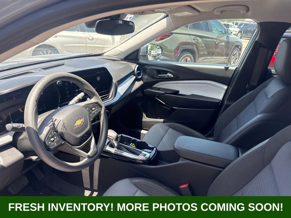 2025 Chevrolet Trax LT