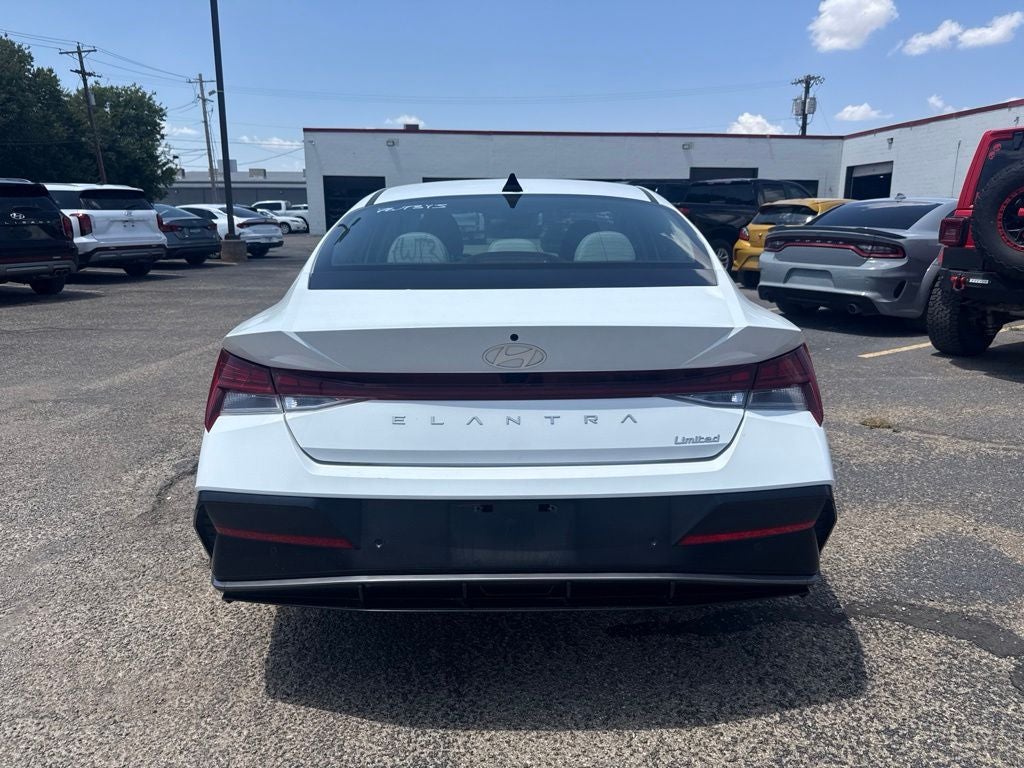 2024 Hyundai Elantra Limited