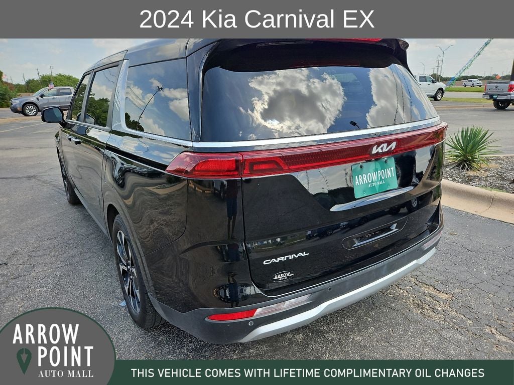 2024 Kia Carnival EX