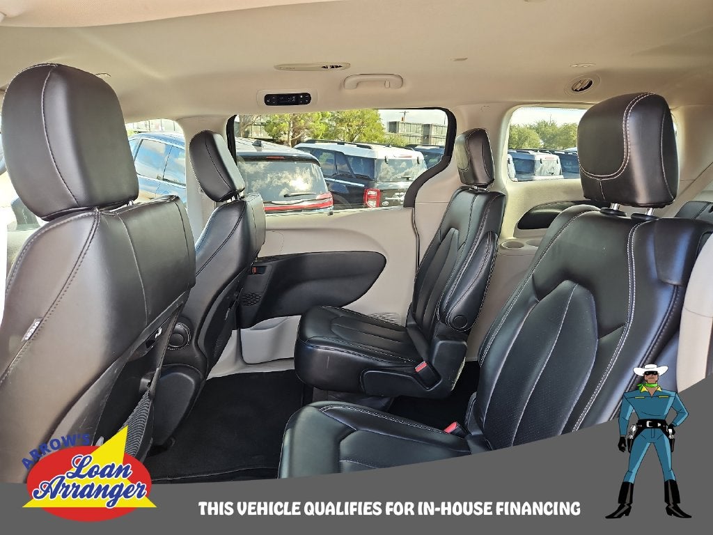 2023 Chrysler Pacifica Touring L