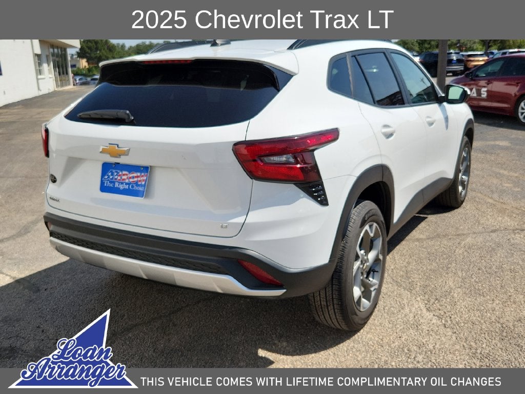 2025 Chevrolet Trax LT