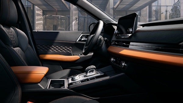 2023 Outlander Interior | Arrow Mitsubishi in Abilene TX