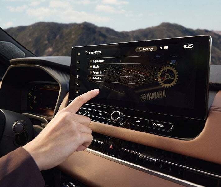 2026 Mitsubishi Outlander PHEV technology and 12-inch display