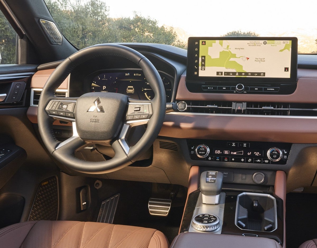 2026 Mitsubishi Outlander PHEV technology and safety